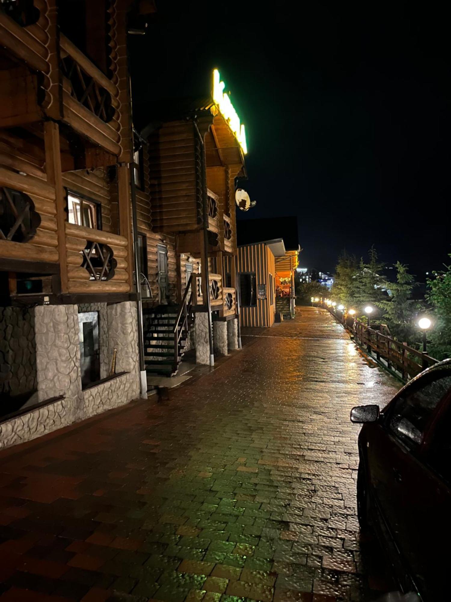 Hotel Krucha Bukovel Esterno foto